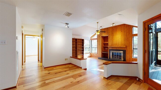 Building Photo - 11 Sand Piper Pl