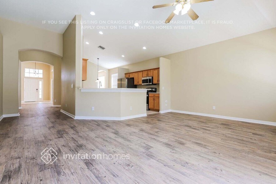 Building Photo - 5111 Clover Mist Dr