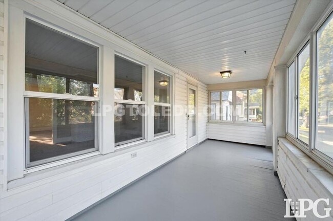 Building Photo - 1809 Pilgrim Rd