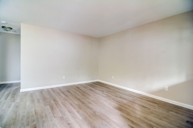 Interior Photo - Landing on Chicago