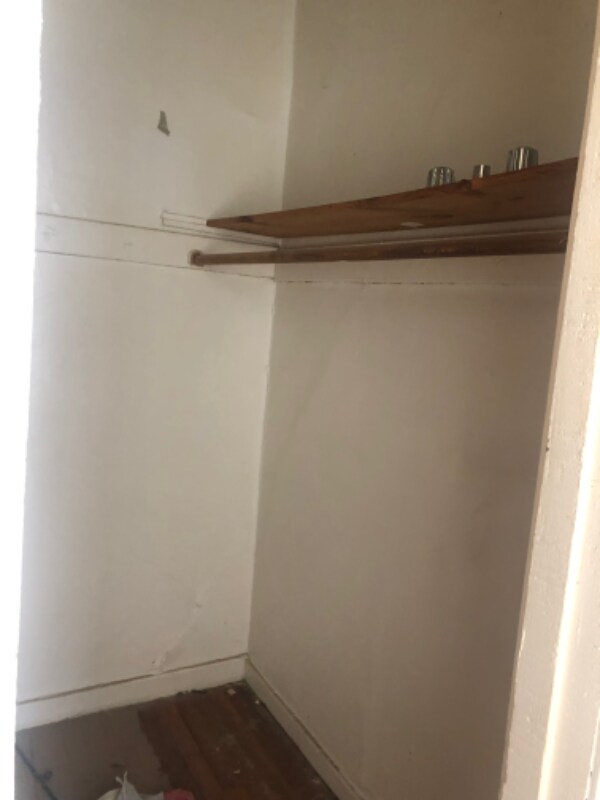 Building Photo - 300 Gramatan Ave