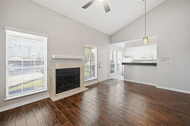 Building Photo - 1471 Meadowood Village Dr