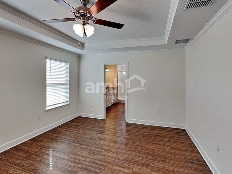 Building Photo - 4501 Reisswood Loop