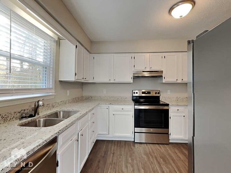 Building Photo - 202 Indian Springs Dr