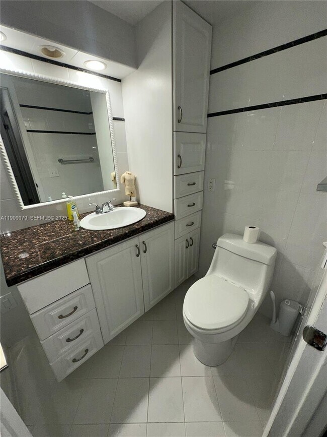 Building Photo - 2750 NE 183rd St