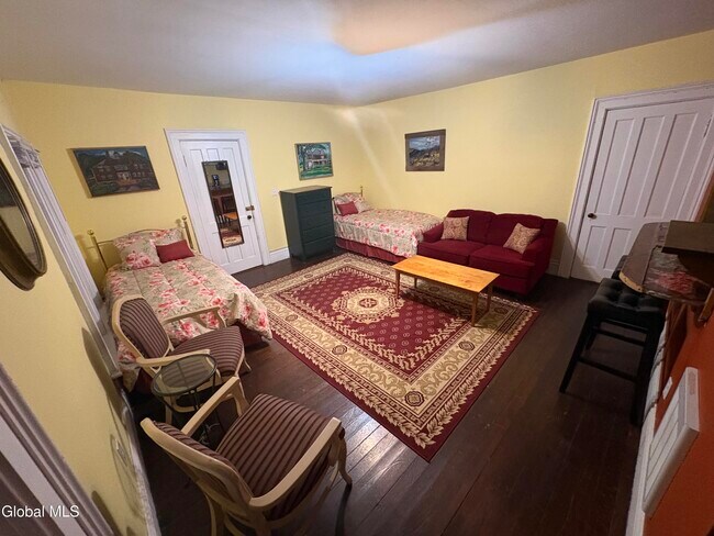 Building Photo - 260 Clark Rd