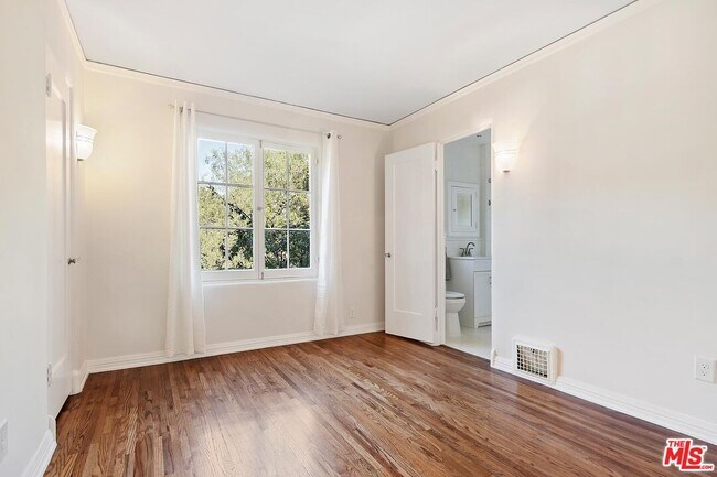 Building Photo - 3486 Oak Glen Dr
