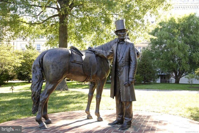 Building Photo - 416 Longfellow St NW