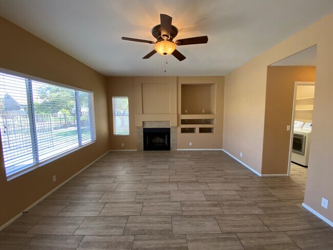 Building Photo - 20722 N 60th Dr
