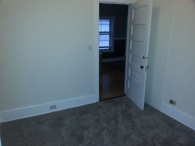 Building Photo - 2924NMarylandM