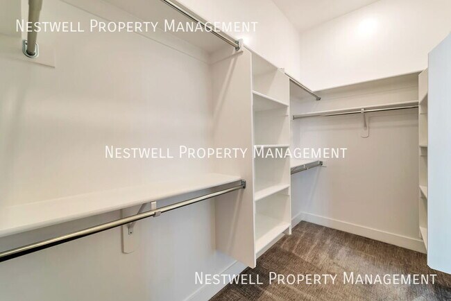 Building Photo - 10907 Paddle Board Way