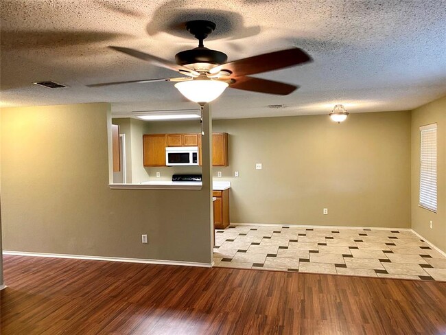 Building Photo - 1416 Lonesome Dove Trail