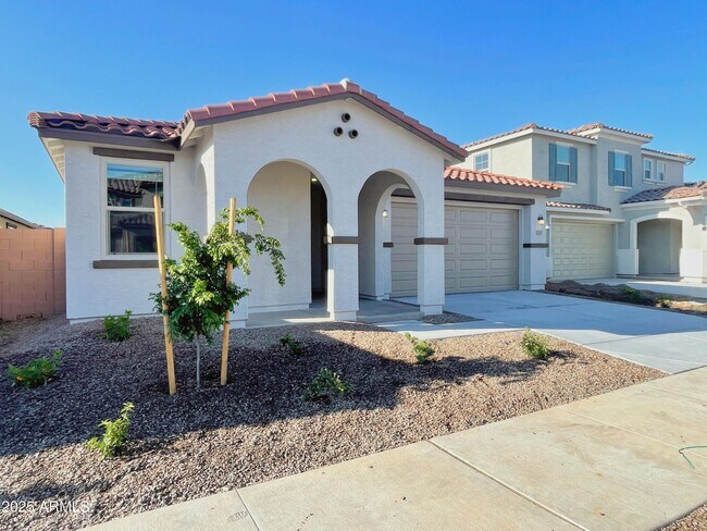 Primary Photo - 21133 E Raven Dr
