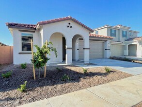Building Photo - 21133 E Raven Dr