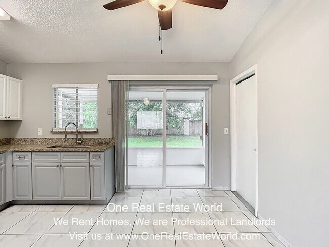 Building Photo - 12929 Ohio Woods Ln