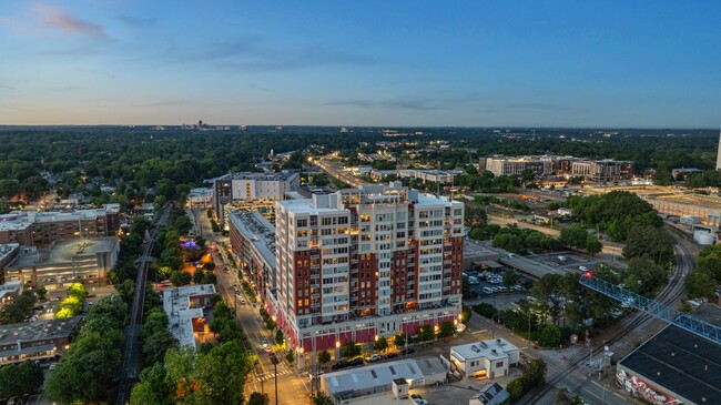 Building Photo - Luxury Urban Living at its Finest in Ralei...