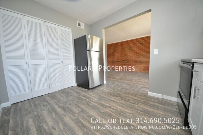 Building Photo - 6 Westwood Village