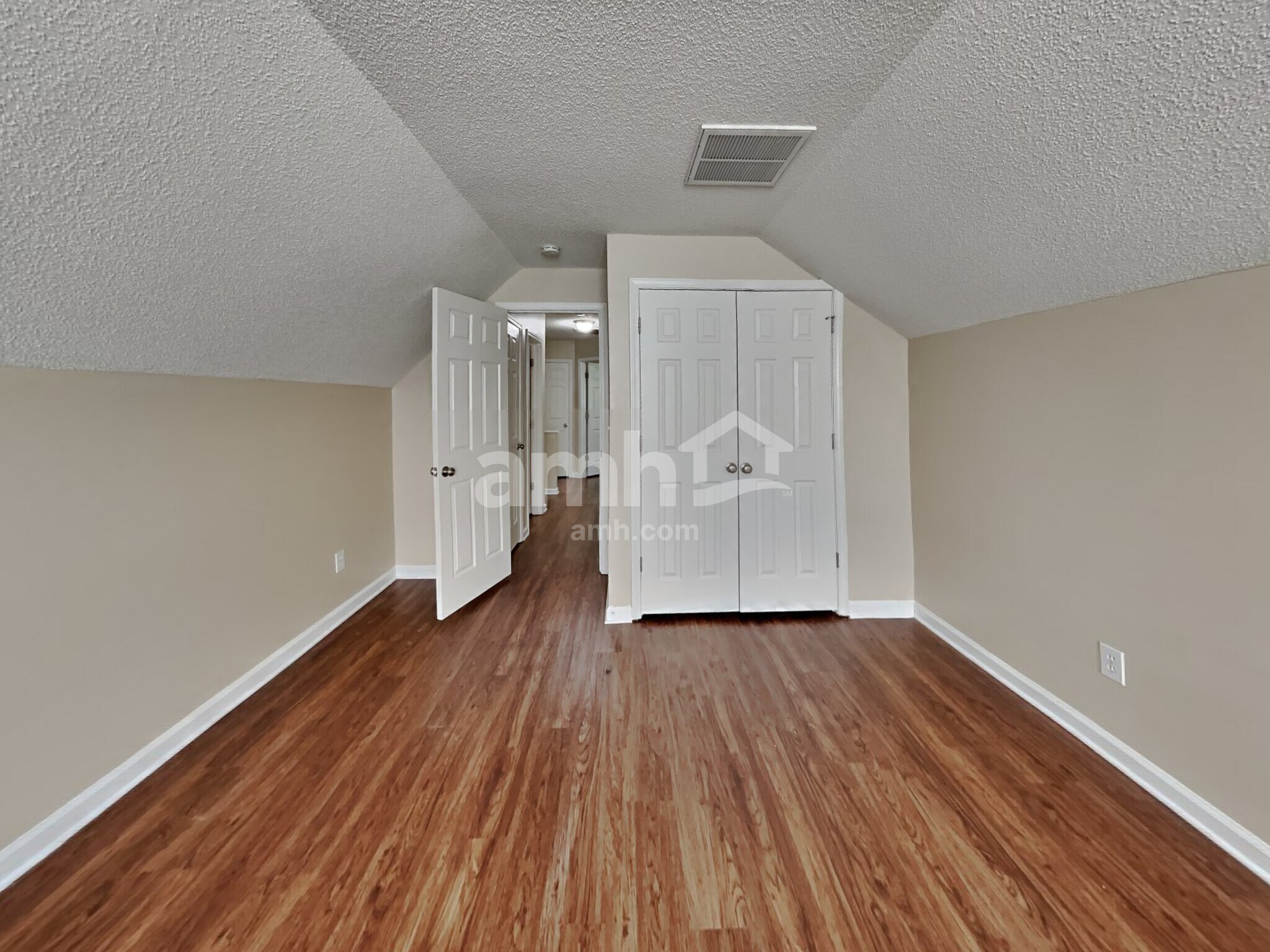 Building Photo - 11618 English Oak Ln
