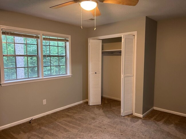 Building Photo - 2904 Scotsman Rd