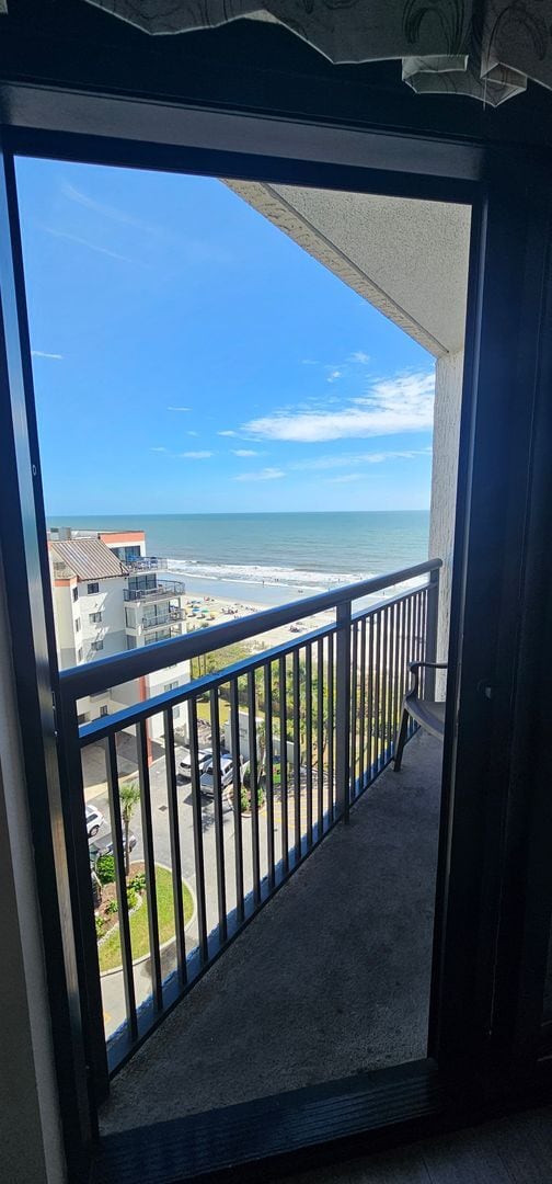 Building Photo - Beach Living at Its Finest – Fully Furnished 1BR/1BA Condo | All Utilities Included