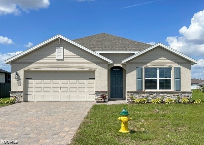 Building Photo - 1321 NE 9th St