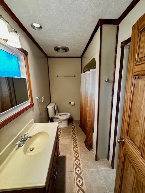 Building Photo - 1234 Illinois St