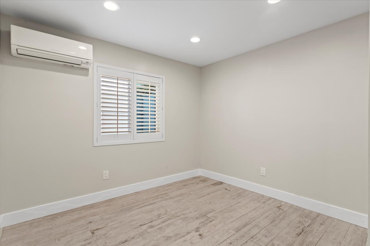 Building Photo - 6955 Trolleyway