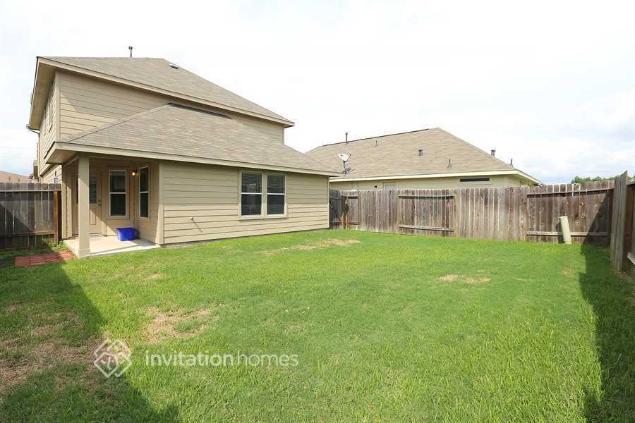 Building Photo - 18747 Dennington Dr