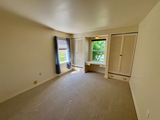 Building Photo - Magnolia Home