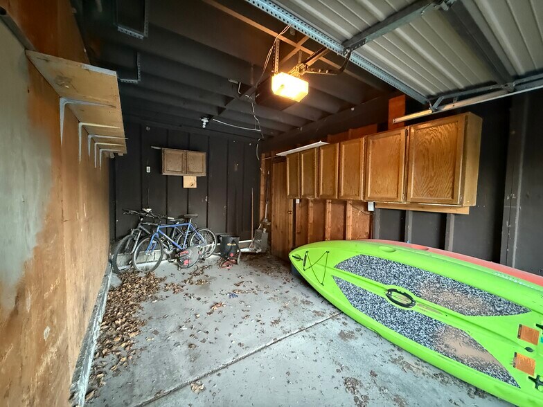 Building Photo - 4169 S Village Ln