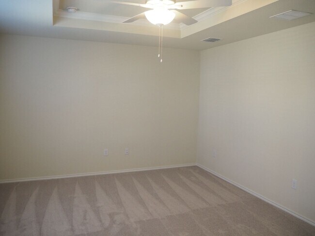 Building Photo - 3 Bed 2.5 Bath Home in Van Alstyne