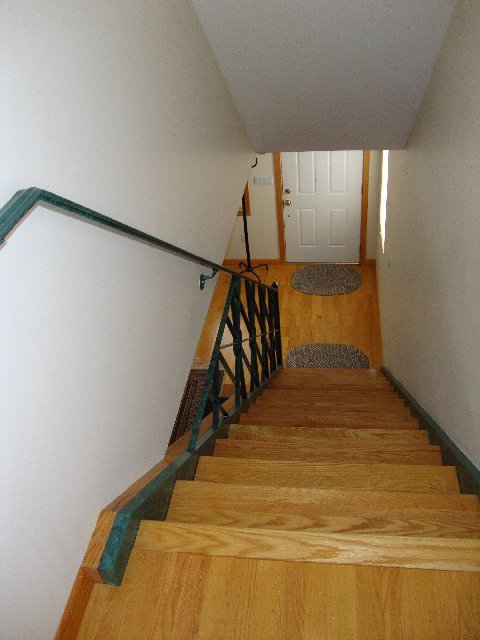 Building Photo - 25 Elm St