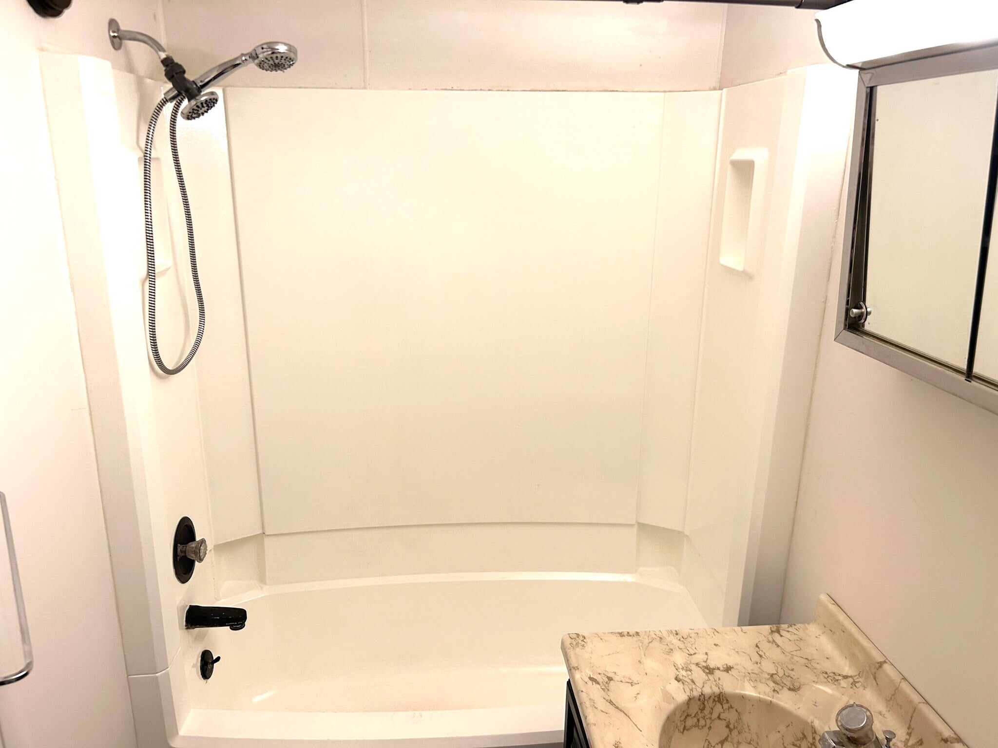 Building Photo - 302 S State St