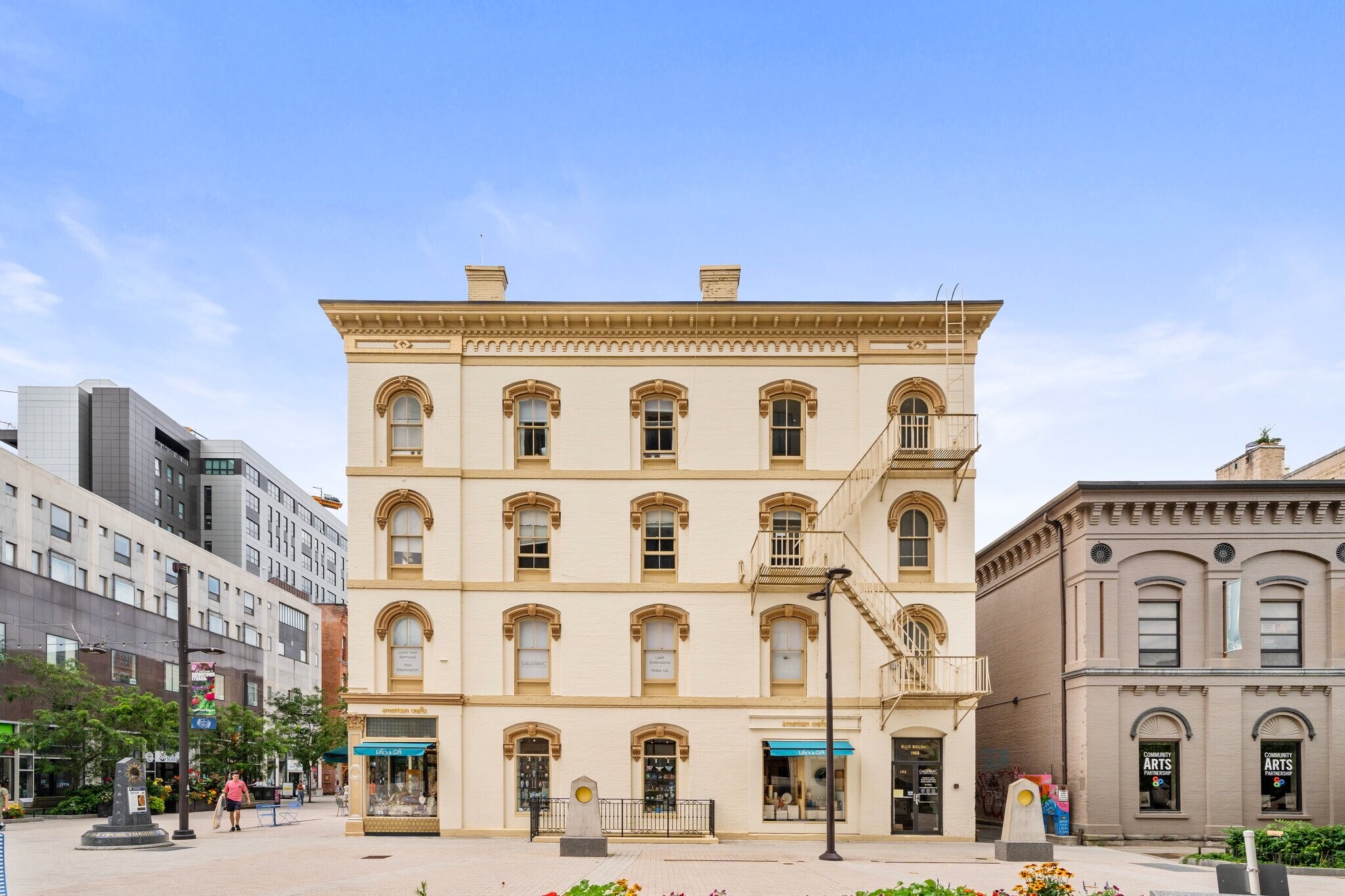 Building Photo - 102 N Tioga St