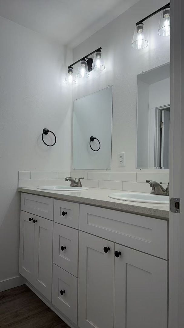 Building Photo - 815 SW 8th St