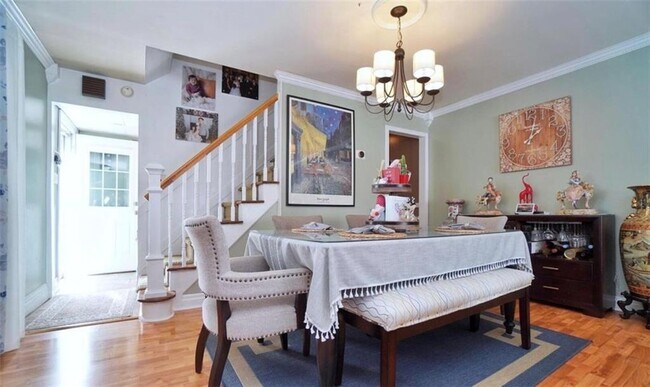 Building Photo - 21 Amador St