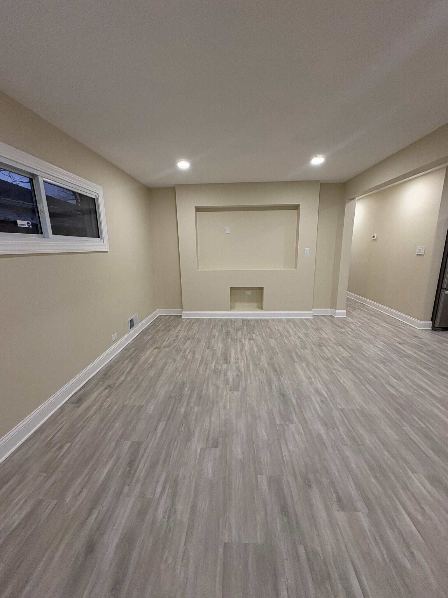 Building Photo - 106 W 155th St