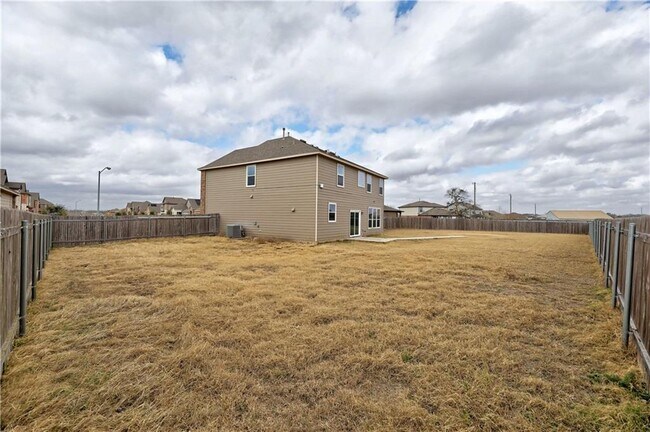 Building Photo - 7929 Arezzo Dr