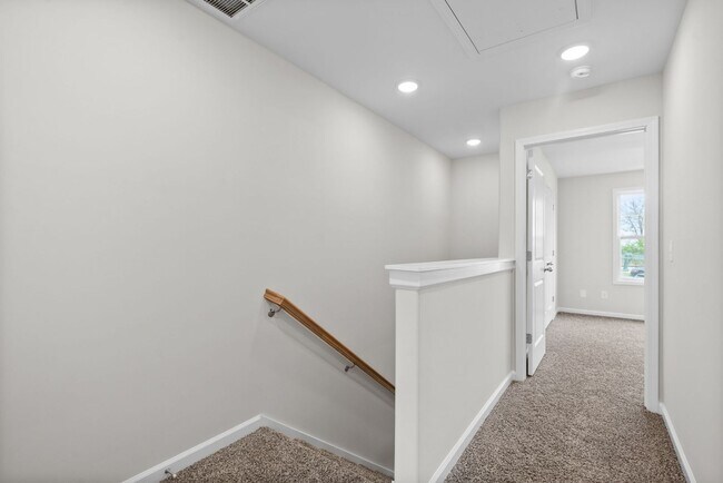 Building Photo - 1308 Franklin St
