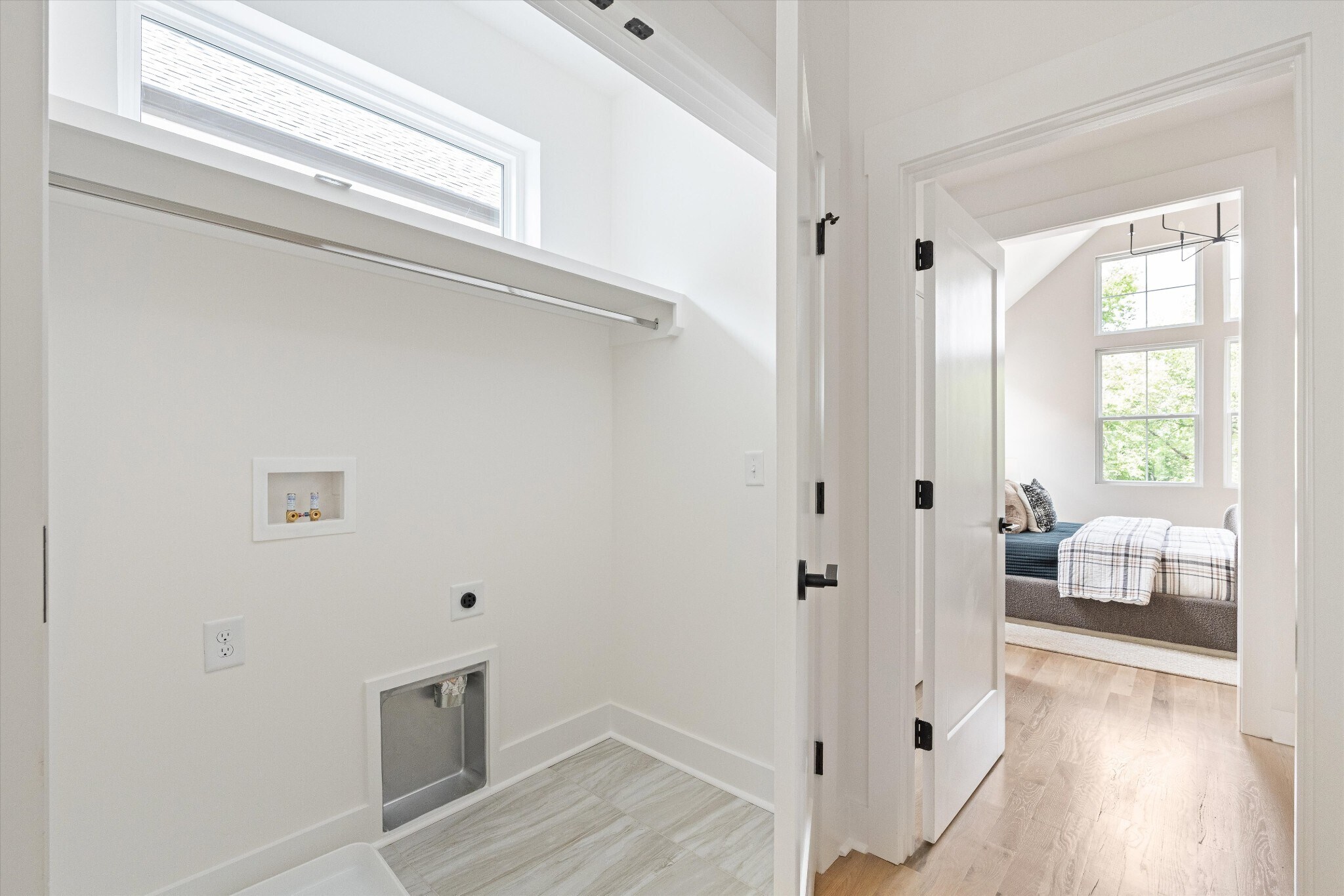 Building Photo - 2826 Clifton Ave