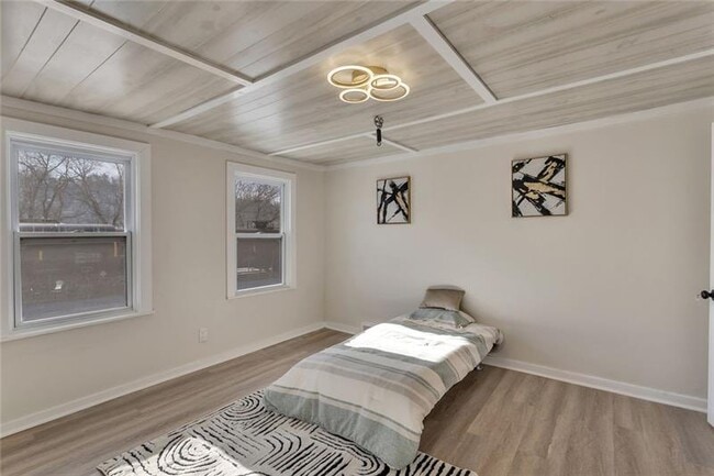 Building Photo - 407 Short Canal St