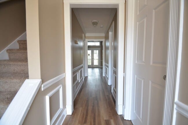 Building Photo - 1308 Poplar Pointe