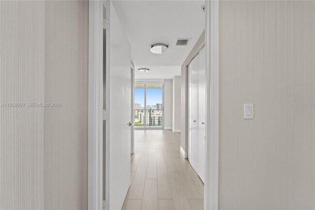 Building Photo - 300 Sunny Isles Blvd