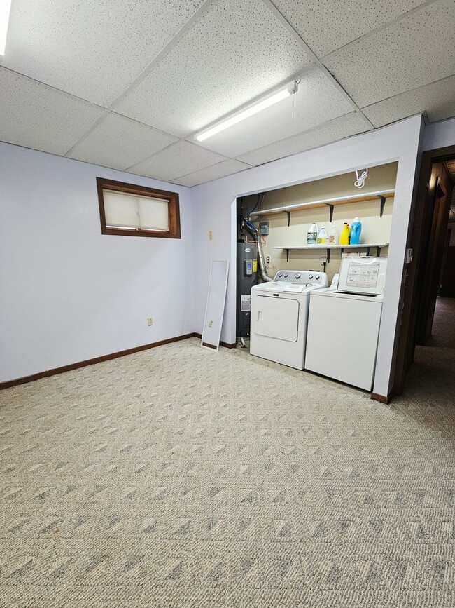 Building Photo - 908 Antares Ct