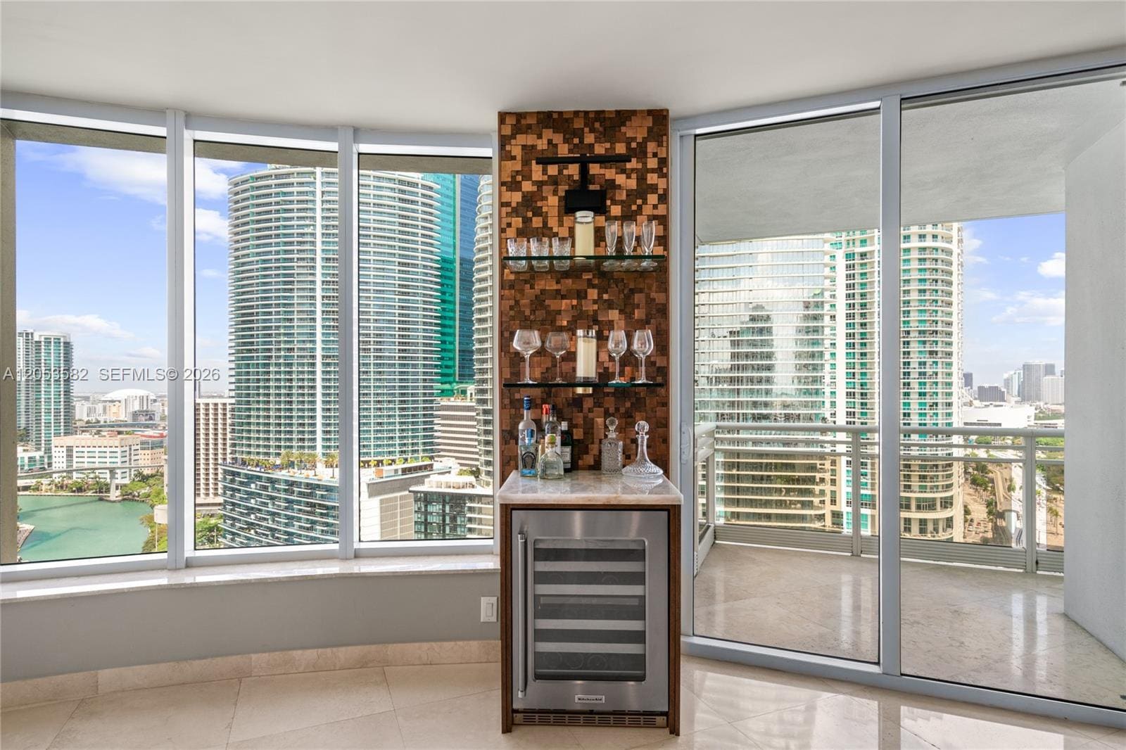 Building Photo - 901 Brickell Key Blvd