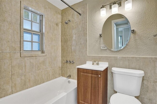 Building Photo - 1199 Marseille Dr