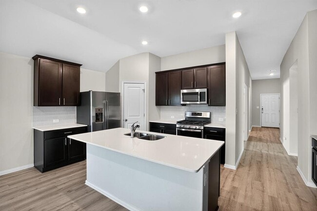Building Photo - 320 Bright Star Ln