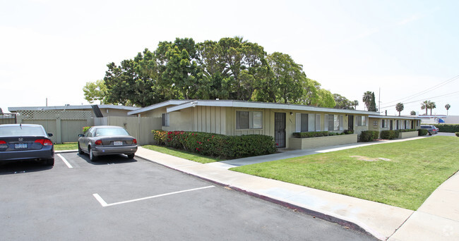 Primary Photo - Park Marina Apartments