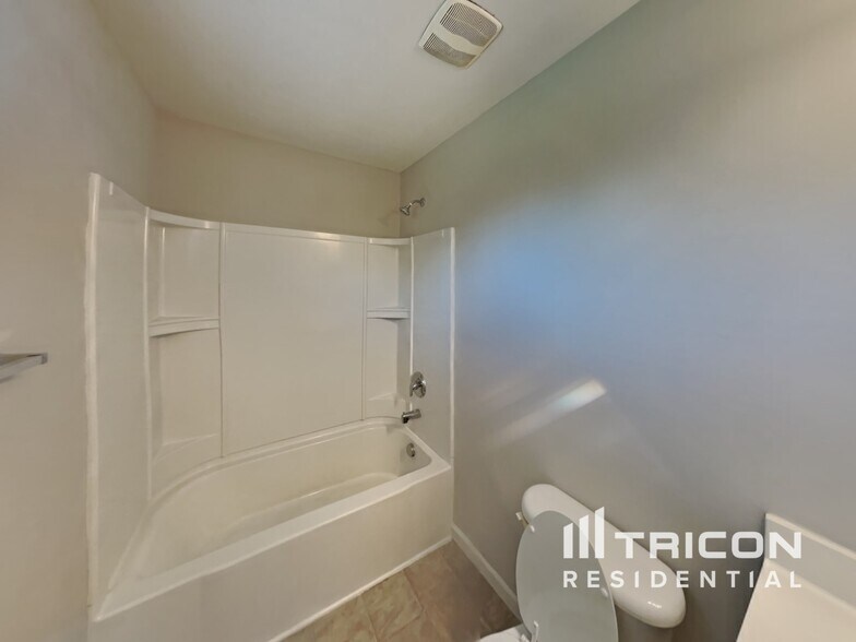 Building Photo - 108 Alred Cir