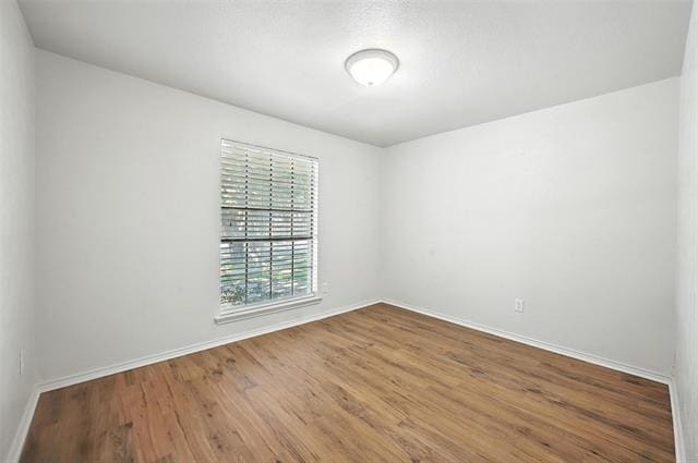 Building Photo - 1203 River Oaks Dr